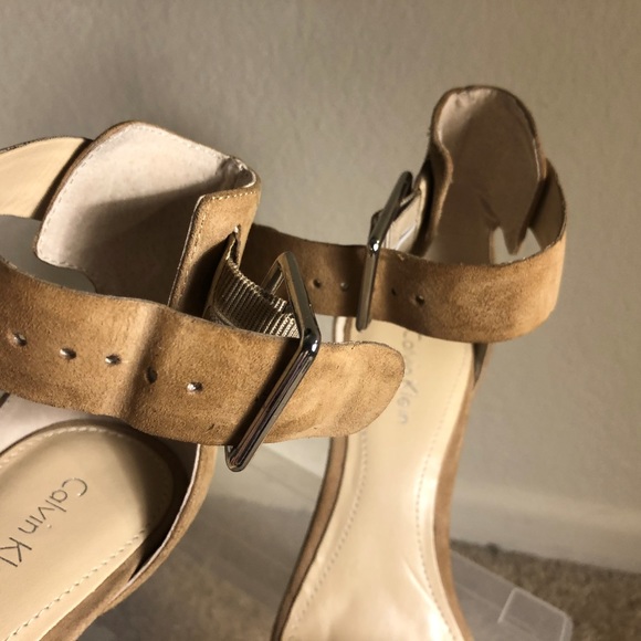 Tan Calvin Klein Vivian Suede Strappy Sandle Size - Picture 7 of 8
